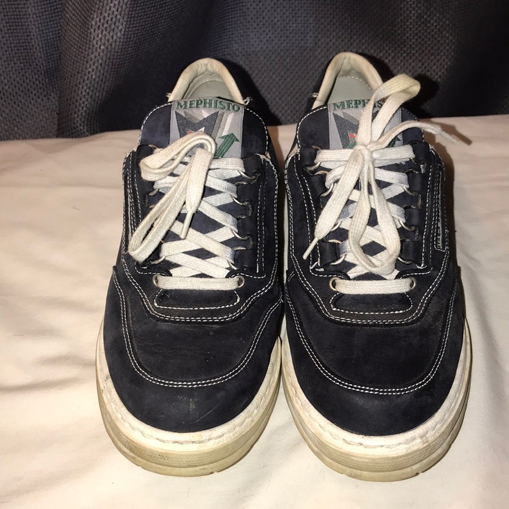 Ladies Size 9 Mephisto shoes